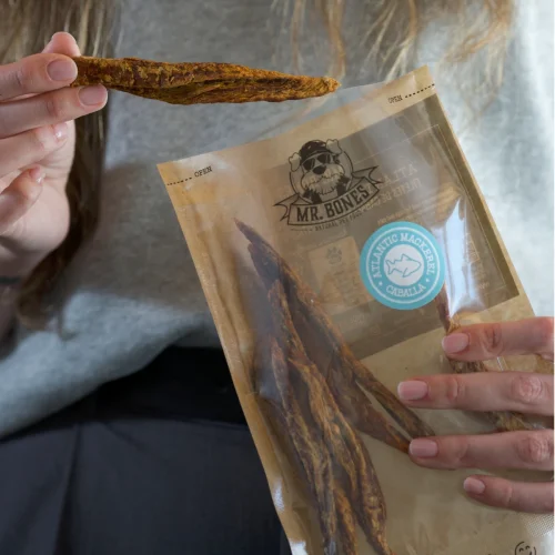 Filetes de caballa deshidratada para perros. Snack natural
